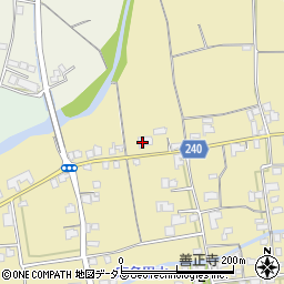 徳島県吉野川市鴨島町山路1137周辺の地図