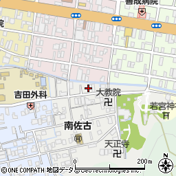 徳島県徳島市南佐古三番町8周辺の地図