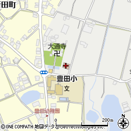 観音寺市　豊田公民館周辺の地図