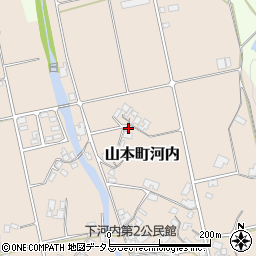 香川県三豊市山本町河内215周辺の地図