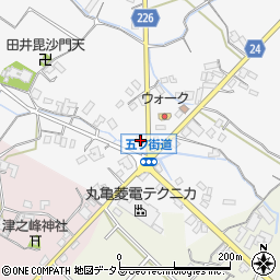 香川県三豊市豊中町上高野121周辺の地図