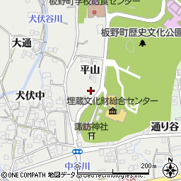 徳島県板野郡板野町犬伏平山周辺の地図