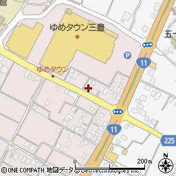 香川県三豊市豊中町本山甲15周辺の地図
