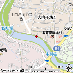 山口県山口市大内千坊4丁目16周辺の地図