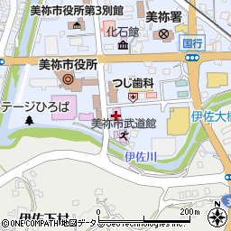 美祢市歴史民俗資料館周辺の地図