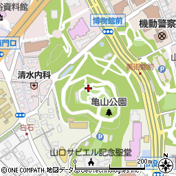 亀山公園山頂広場トイレ周辺の地図