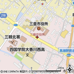 三豊市役所周辺の地図