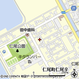 香川県三豊市仁尾町仁尾辛18-2周辺の地図