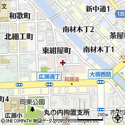 和歌山県和歌山市船場町56周辺の地図