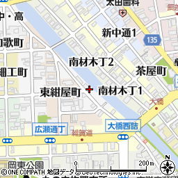 和歌山県和歌山市船場町14周辺の地図