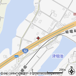 香川県丸亀市綾歌町栗熊西1810-1周辺の地図