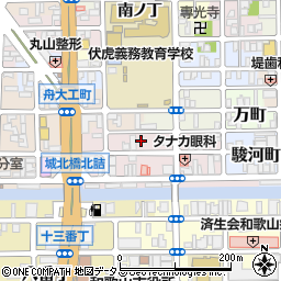 和歌山県和歌山市卜半町15周辺の地図