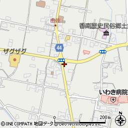 ファミリーマート香南町由佐店周辺の地図