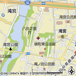 香川県綾歌郡綾川町滝宮1326周辺の地図