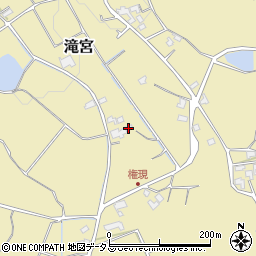 香川県綾歌郡綾川町滝宮2228-4周辺の地図