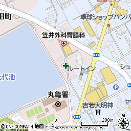 香川県丸亀市新田町11-8周辺の地図