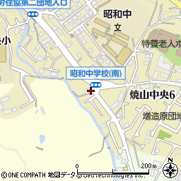 昭和中学校前周辺の地図