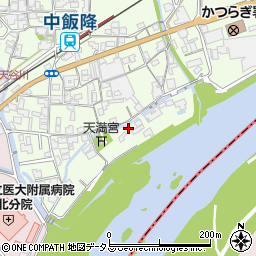 和歌山県伊都郡かつらぎ町中飯降30周辺の地図