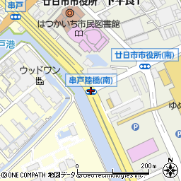 串戸陸橋南周辺の地図