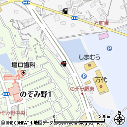 大阪府和泉市万町1034-1周辺の地図