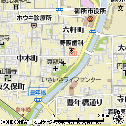 奈良県御所市1365周辺の地図