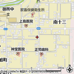 奈良県御所市700-2周辺の地図