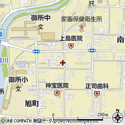 奈良県御所市640-8周辺の地図