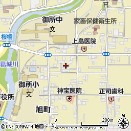 奈良県御所市642周辺の地図