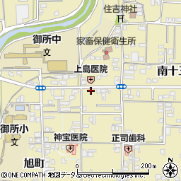 奈良県御所市696周辺の地図