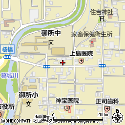 奈良県御所市687周辺の地図