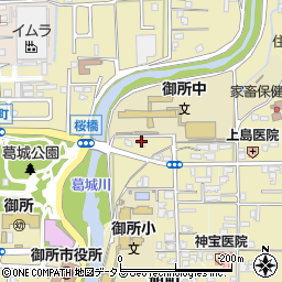 奈良県御所市678周辺の地図