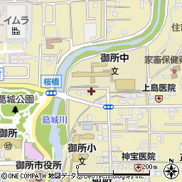 奈良県御所市679周辺の地図