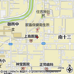 奈良県御所市692周辺の地図