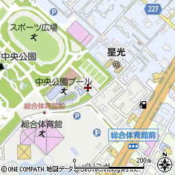リパーク岸和田市中央公園第３駐車場周辺の地図