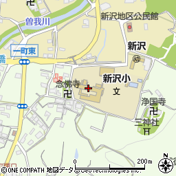 橿原市立新沢小学校周辺の地図