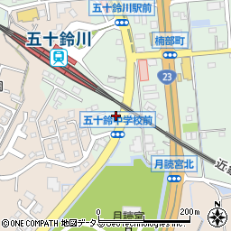 三重県伊勢市楠部町乙-81周辺の地図