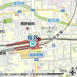 ファミリーマート近鉄桜井駅前店周辺の地図