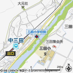 三田小前周辺の地図
