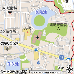 東島泉集会所周辺の地図