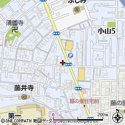 ファミリーマート藤井寺小山四丁目店周辺の地図