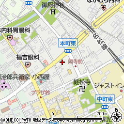 三重県松阪市本町2122周辺の地図