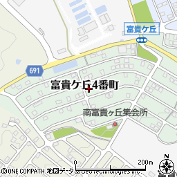 三重県名張市富貴ケ丘４番町周辺の地図