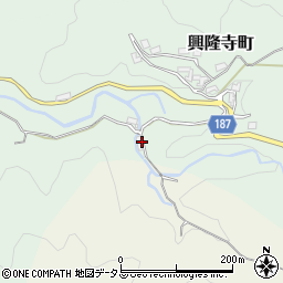 奈良県奈良市興隆寺町325周辺の地図