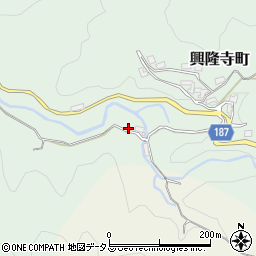 奈良県奈良市興隆寺町52周辺の地図