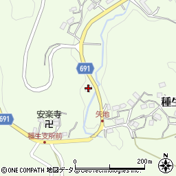 三重県伊賀市種生1309-3周辺の地図