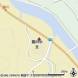 益田市豊川公民館周辺の地図