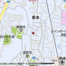 三重県津市垂水820-2周辺の地図