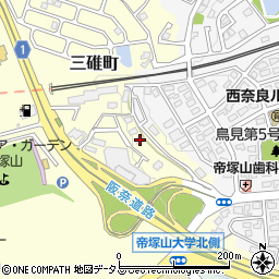奈良県奈良市三碓町2129-2周辺の地図