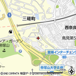 奈良県奈良市三碓町2130-17周辺の地図