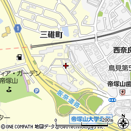奈良県奈良市三碓町2130-18周辺の地図